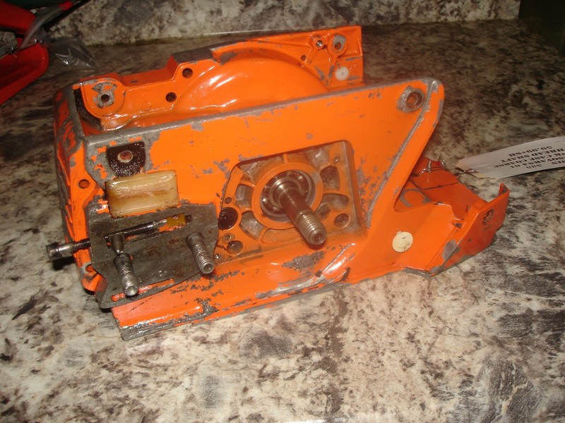 HUSQVARNA 61 crank case chainsawpart onlybin 535