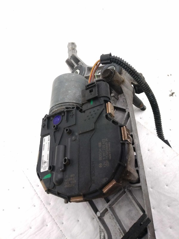2015 Volkswagen Touareg Wiper Motor OEM 7P0955023 124k Miles White