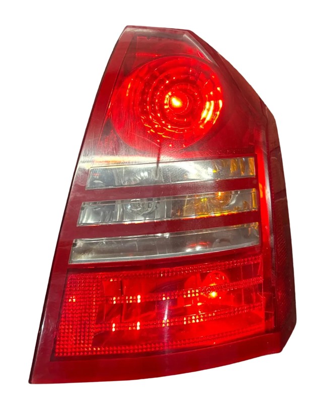 2005-2007 Chrysler 300 SRT8 Rear Passenger Right Side Tail Light OEM 4805853AC
