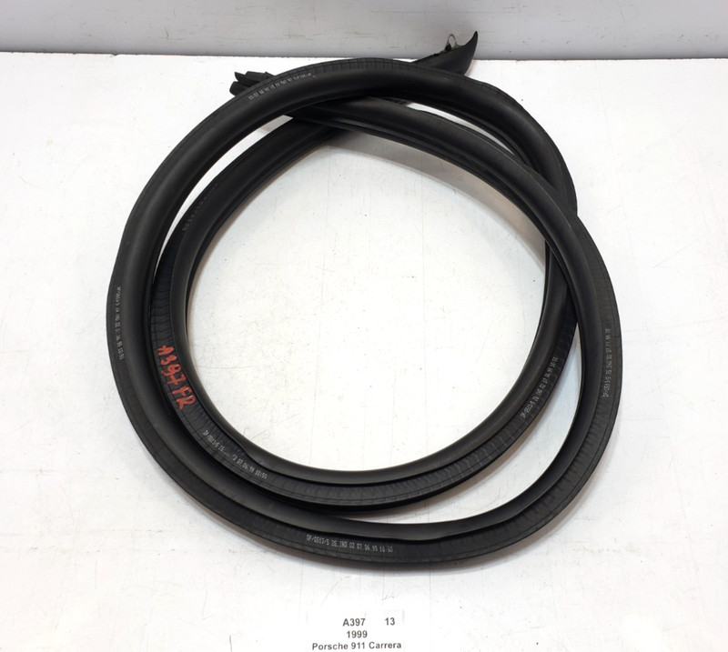 ✅ 99-05 OEM Porsche Carrera 911 996 Right Passenger Side Door Weatherstrip Seal