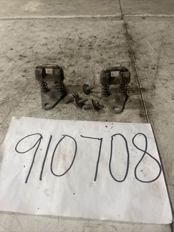 86-91 Mercedes420SEL W126 Hood Latch Catch 1268801260