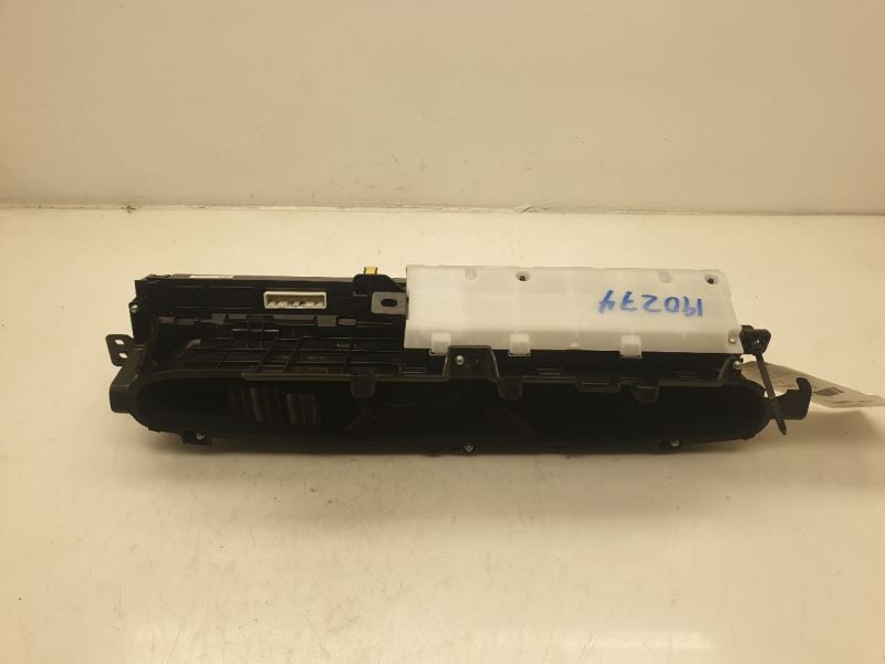 12-13 TOYOTA PRIUS SPEEDOMETER CLUSTER