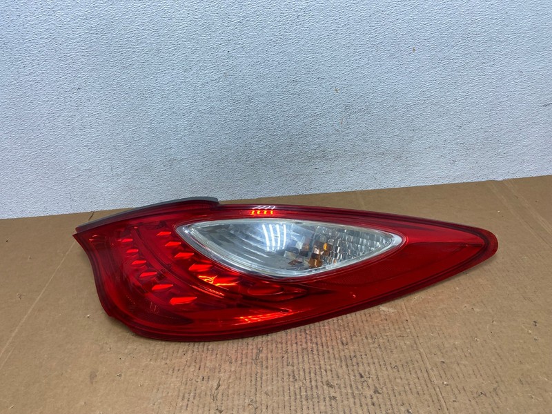 2007 to 2008 Toyota Solara Right Passenger RH Side Tail Light Oem AE1161 LK