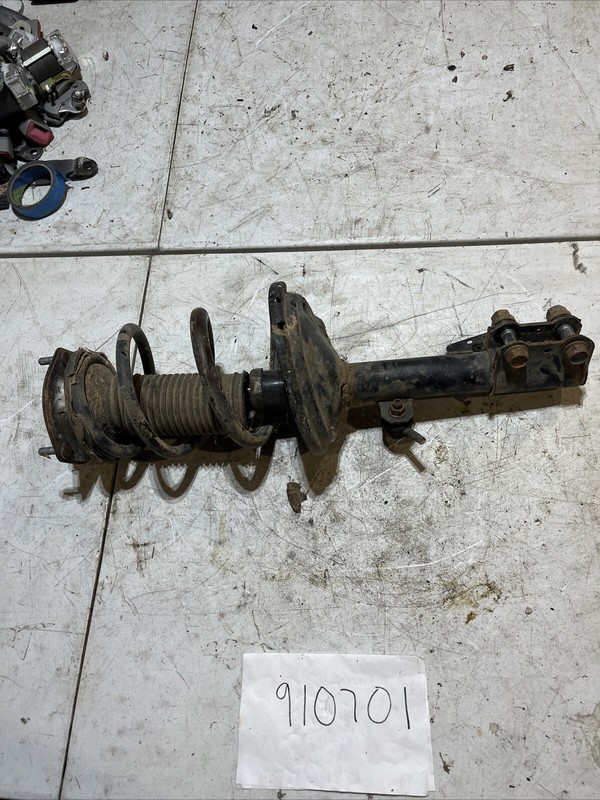 2005 Toyota Highlander Hybrid Front Right Passenger Strut 3.3L- 3MZFE
