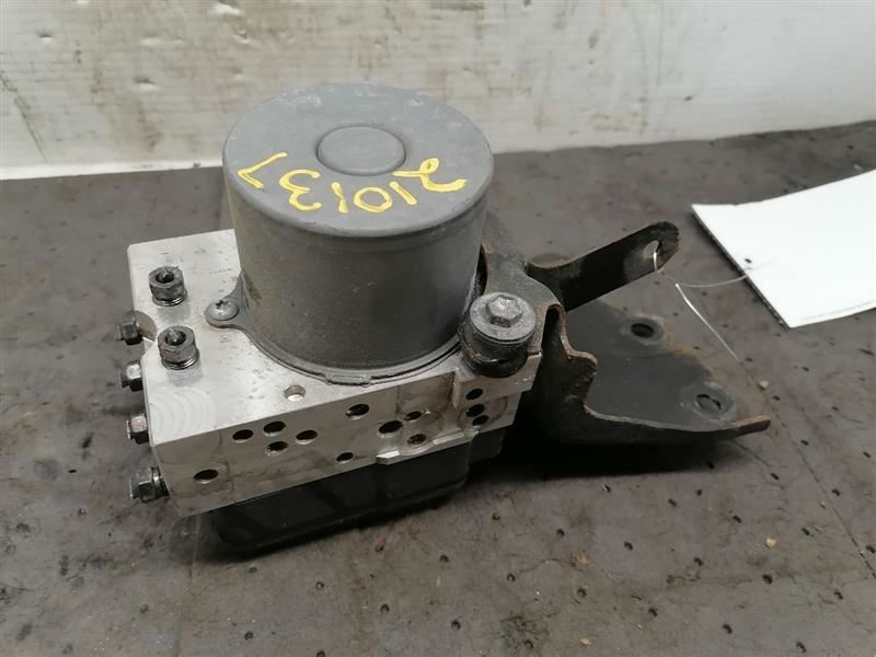 ABS Pump With Module AWD Le Fits 13-14 RAV4 752972