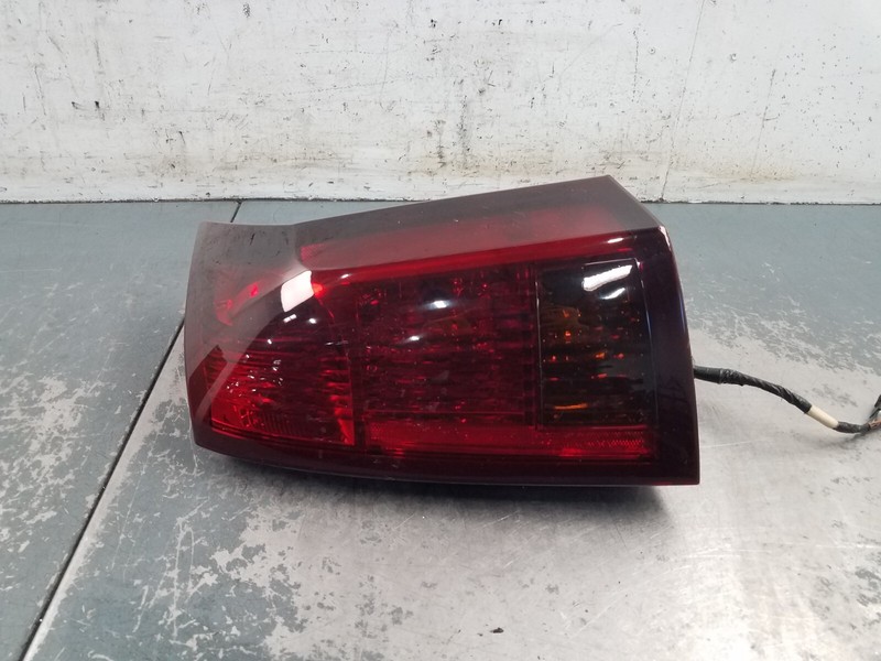 2005 Cadillac CTS-V Sedan Right Passenger Tail Light #6859 V6