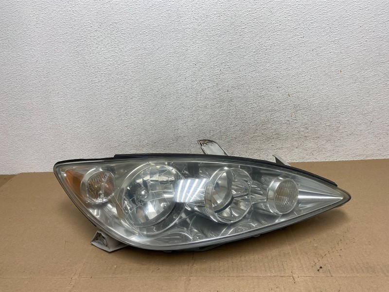 2005 to 2006 Toyota Camry Right Passenger RH Halogen Headlight Oem AE6659 DW