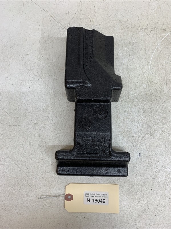 ⚡️21-23 TESLA MODEL X LEFT 2ND ROW CARPET SPACER 1625444-00-B 16049 B95