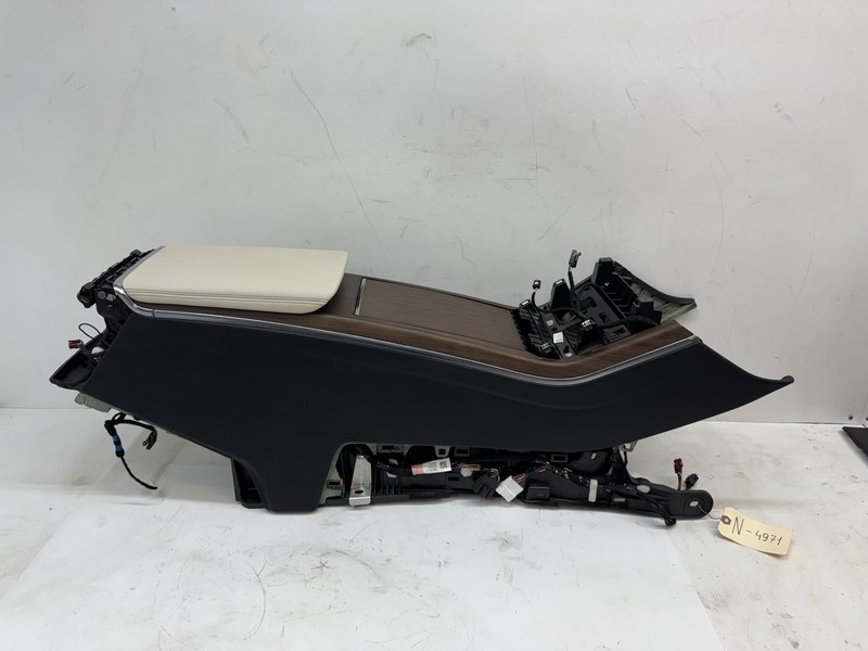 20-22 Tesla Model S LR Plaid Center Console - Cream / Rear Display 4971 S6