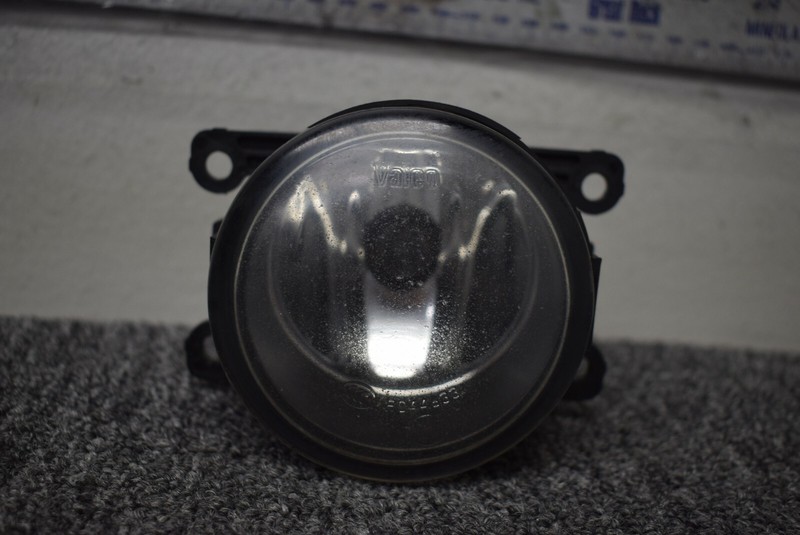 2015-2017 SUBARU WRX FOG LIGHT FACTORY OEM