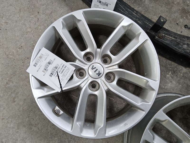 2014-2015 Kia Sorento Wheel Rim 17x7 Alloy w/TPMS Option