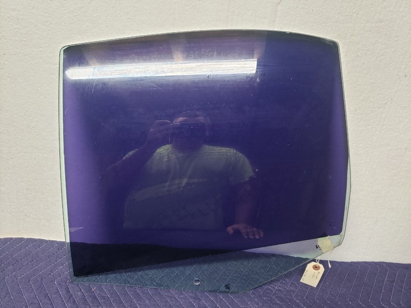 Rear Door Glass/window JETTA Left 00 01 02 03 04