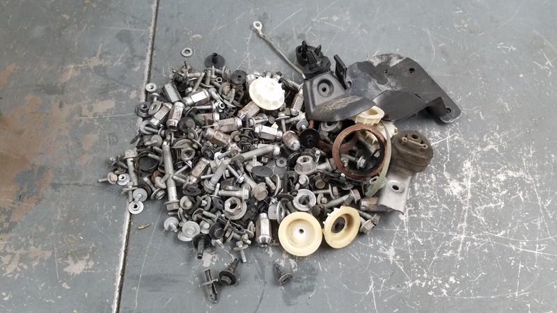2011 Chevy Corvette C6 Misc Bolts / Hardware #1055 V8