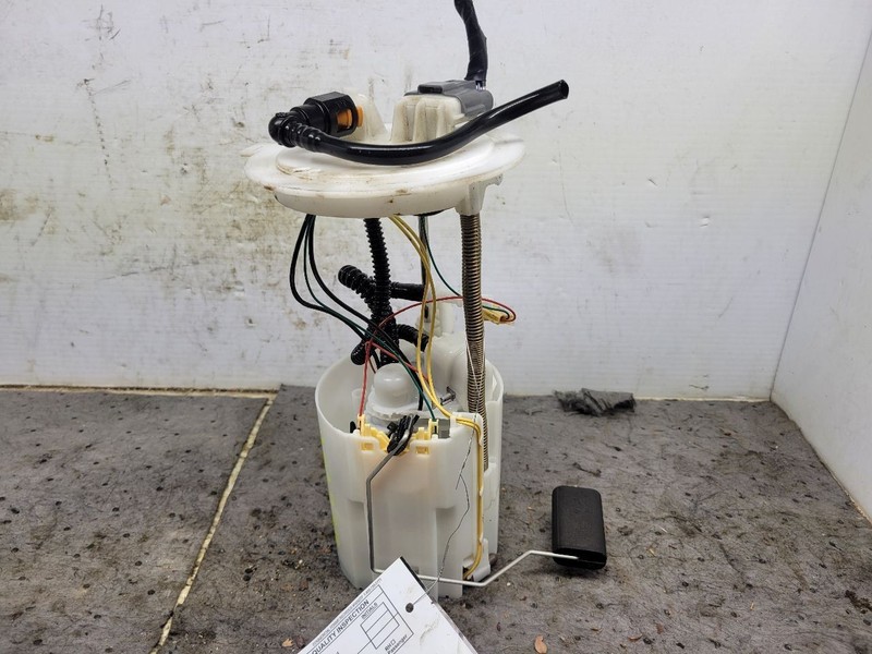 Fuel Pump Assembly Fuel Tank Mounted Fits 17-23 QASHQAI 1639166