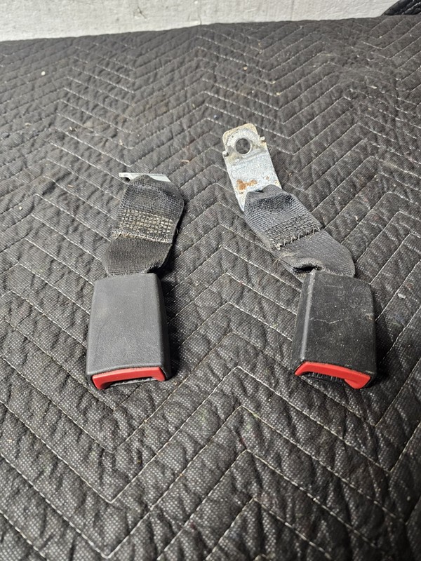 Rear Seat Belt Buckles Fits 2011-2019 Ford Fiesta 56574
