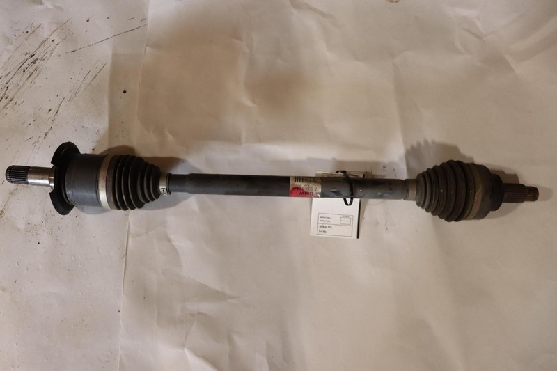 2012-2016 BMW 328I F30 RWD A/T REAR RIGHT SIDE AXLE SHAFT CV U JOINT OEM