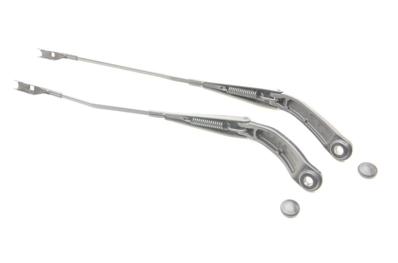 15-24 Porsche Macan 3.0L Pair of Windshield Wipers 95B 955 408