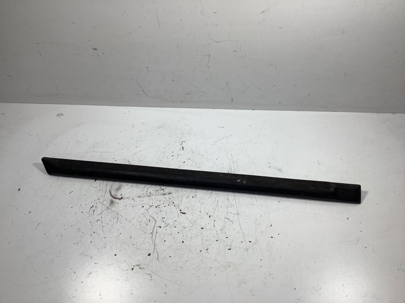 92-93 Honda Accord 4D Right Rear Door Protector Molding Black 75303-SM4-A11 OEM