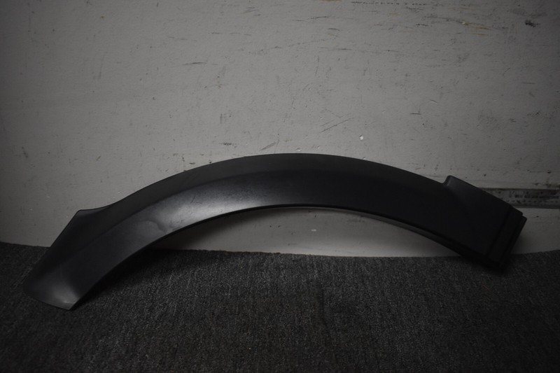 LAND ROVER L405 FENDER ARCH RIGHT SIDE FACTORY OEM