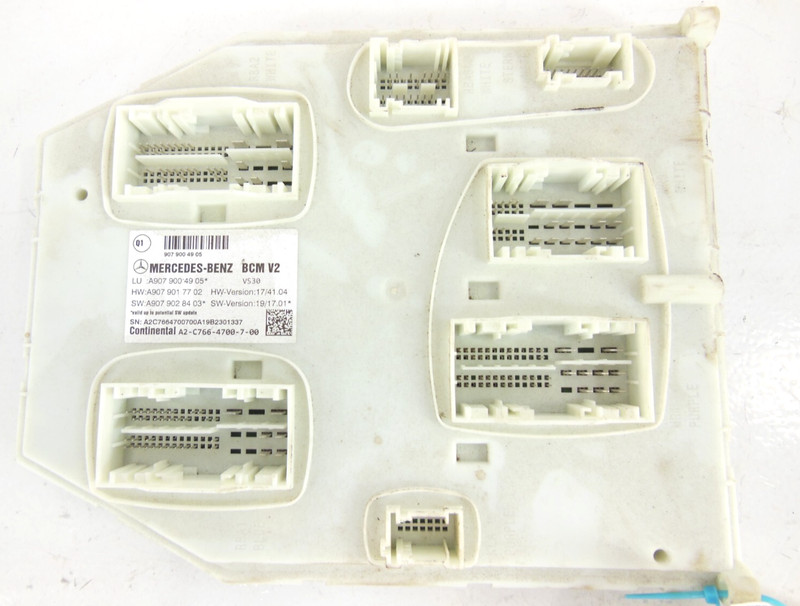 2020 20 Mercedes-Benz Sprinter 2500 SAM Control Module OEM A9079004905