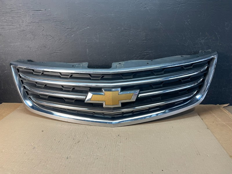 2013 to 2017 Chevrolet Traverse Front Upper Grill Grille Oem AE3335 DG