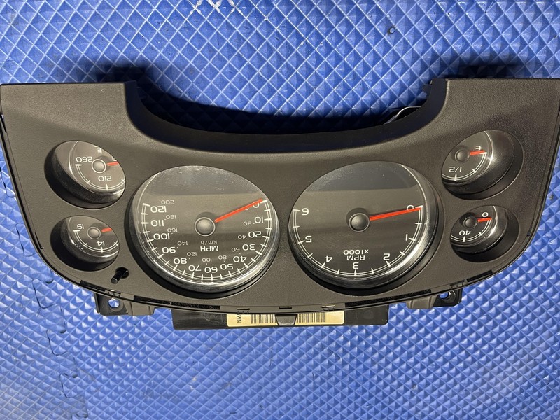 10-11 GMC YUKON DENALI SPEEDOMETER 260K OEM