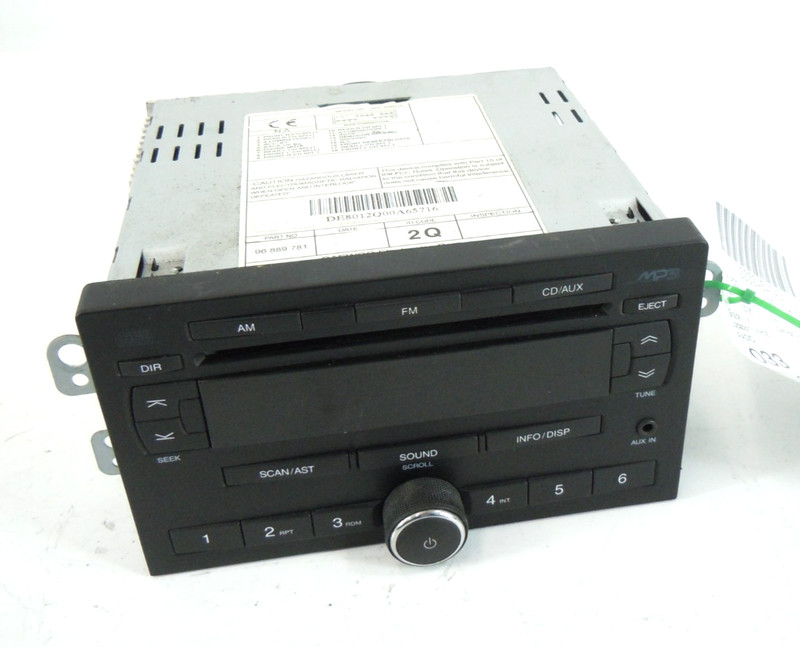 2005-2008 Suzuki Forenza AM FM Radio CD Disc MP3 Player Receiver OEM 96889781
