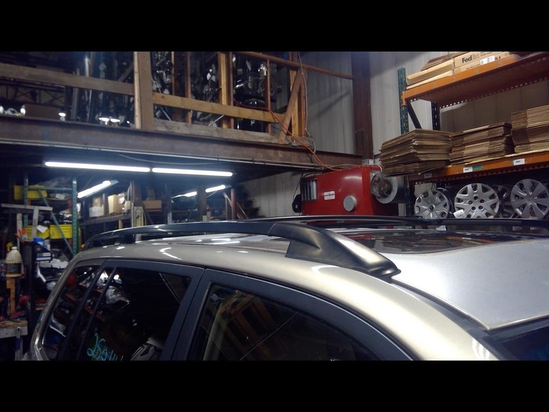 2004-2007 HIGHLANDER Right Luggage Rack Rail 1572180