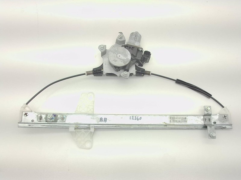 17-19 Nissan TITAN Platinum Passenger Right Rear Window Regulator and Motor
