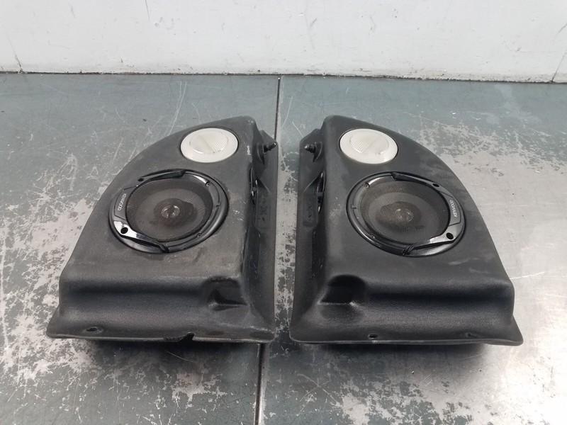2003 Jeep Wrangler TJ Rubicon 4x4 Roll Bar Speaker Pods #21507