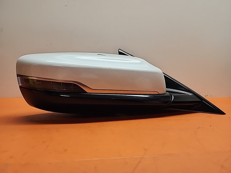 23268494 | 17 - 19 Cadillac ATS Alpha Coupe Passenger Blind Spot Signal Mirror
