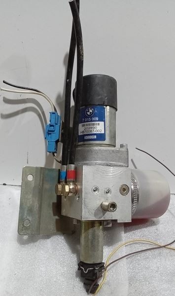 2002-2008 BMW 7-Series Rear Trunk Lid Hydaulic Pump Actuator Motor 7015009