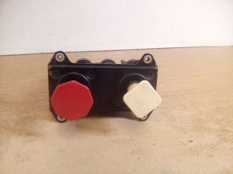 Kenworth W900/Newstar S-21897 Air Valve