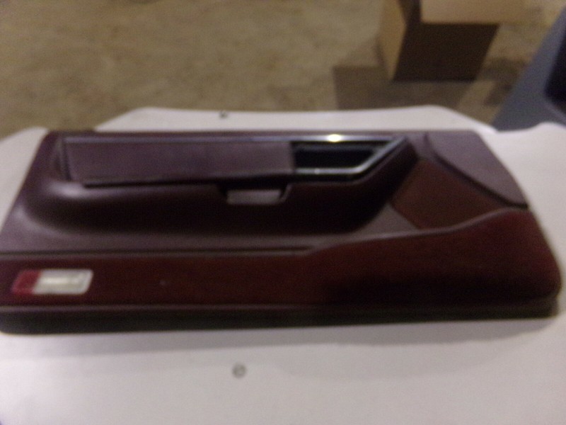 Ford Thunderbird Door Panel 05-08-90-19 38 0433 *FREE SHIPPING*