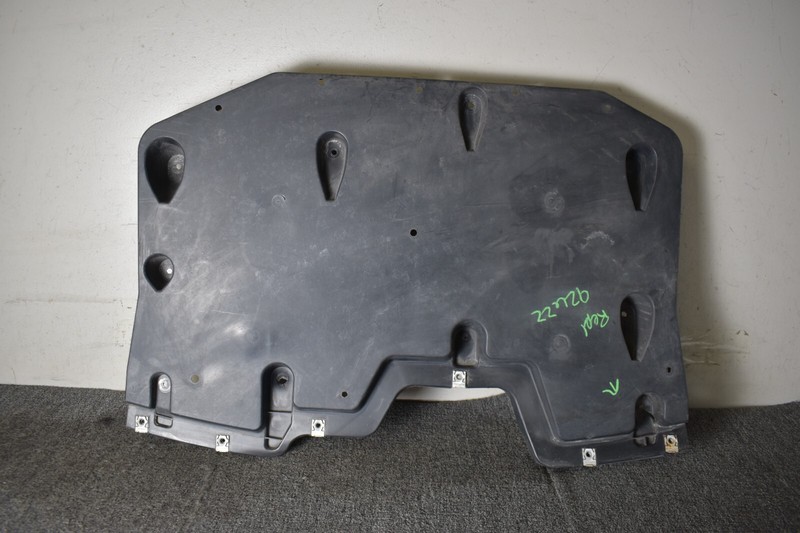 2014-2015 Maserati Quattroporte Rear Aerodynamic Shield P/N 670003440
