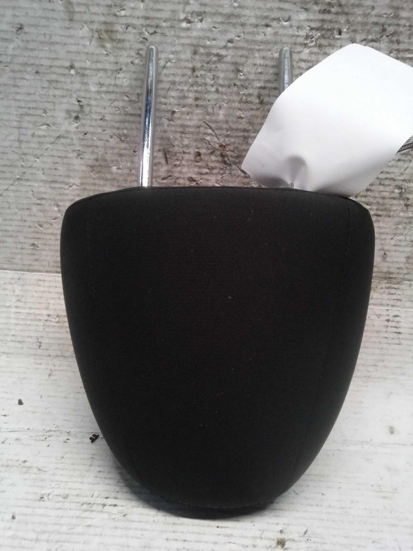 2016 Nissan Versa Left Rear Headrest Silver OEM NJ25-21026-512091 125K Miles