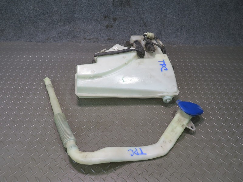 11-18 PORSCHE CAYENNE 958 WINDSHIELD WASHER FLUID RESERVOIR TANK W NECK & PUMP