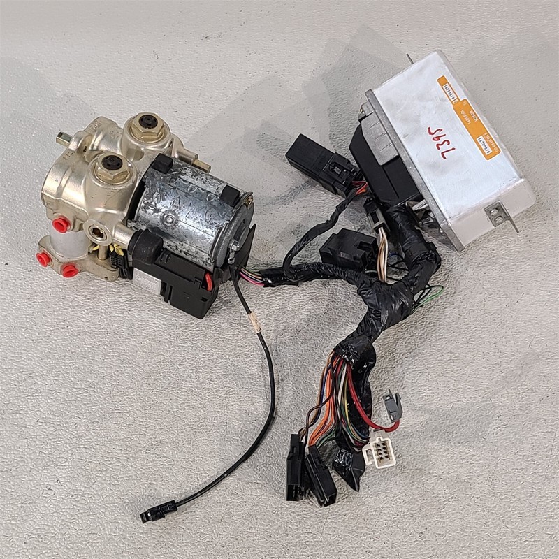 90-91 Corvette C4 Bosch Abs Ebcm Antilock Brake Control Pump Module Aa7395