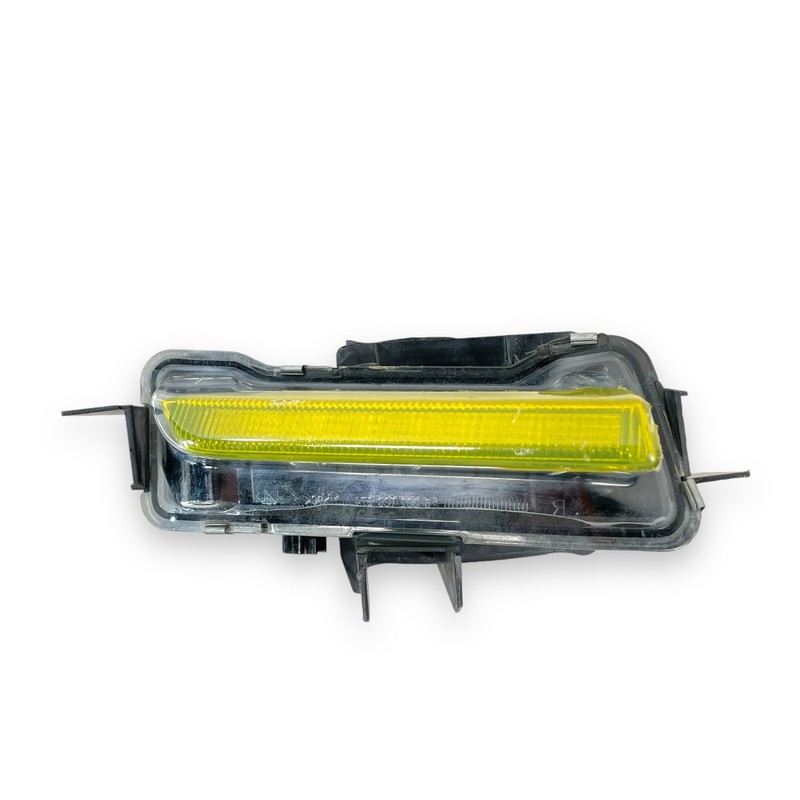 Chevrolet Camaro 2016-2022 OEM Right RH DRL LED daytime running light 84041478