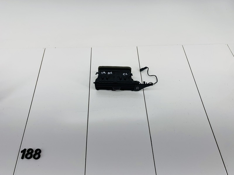 17-20 AUDI A4 B9 FRONT LEFT SIDE INNER CENTER DASHBOARD AIR VENT GRILLE OEM