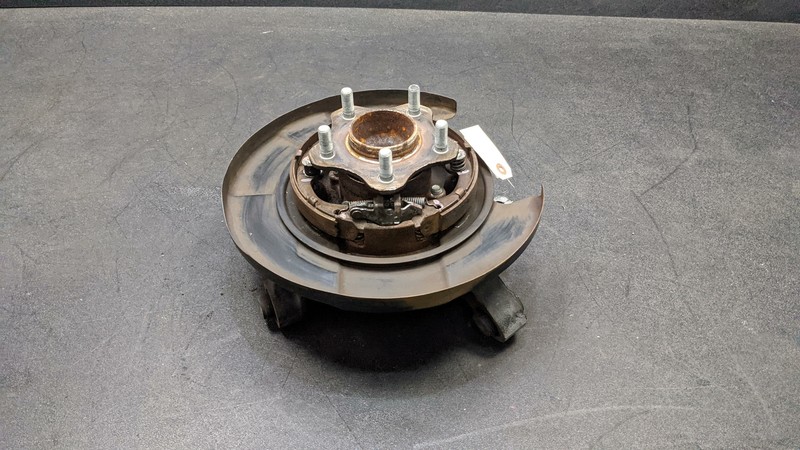 Rear Right Suspension Knuckle w Hub 2017 Nissan Pathfinder 43021-3JA0A 2016-2019