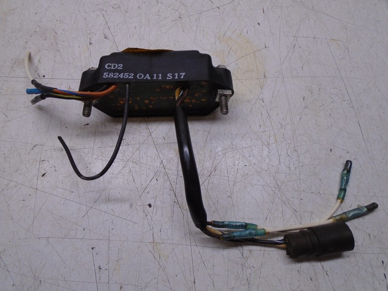 CB3aEvinrude Johnson Outboard 35 hp Ignition Power Pack # 582452