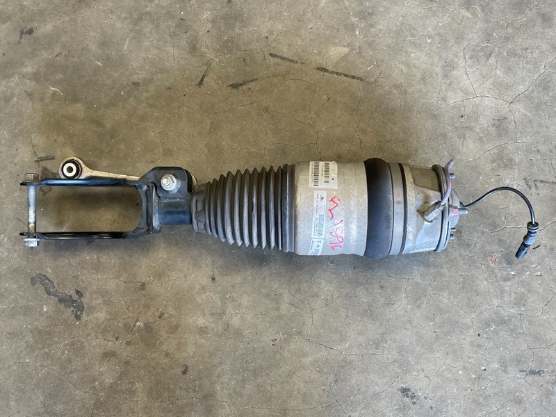 2011-2014 Porsche Cayenne S Front Left Driver Shock Strut Absorber AWD 1596 OEM