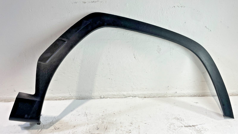 22-24 HYUNDAI TUCSON FRONT RIGHT WHEEL ARCH FENDER FLARE MOLDING BLACK # 104877