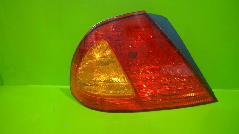 03 04 TOYOTA AVALON DRIVER LEFT TAILLIGHT LAMP OEM 3074-18
