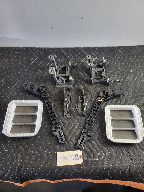2019-2022 Acura ILX Rear Bumper Brackets & Quarter Pressure Vents OEM