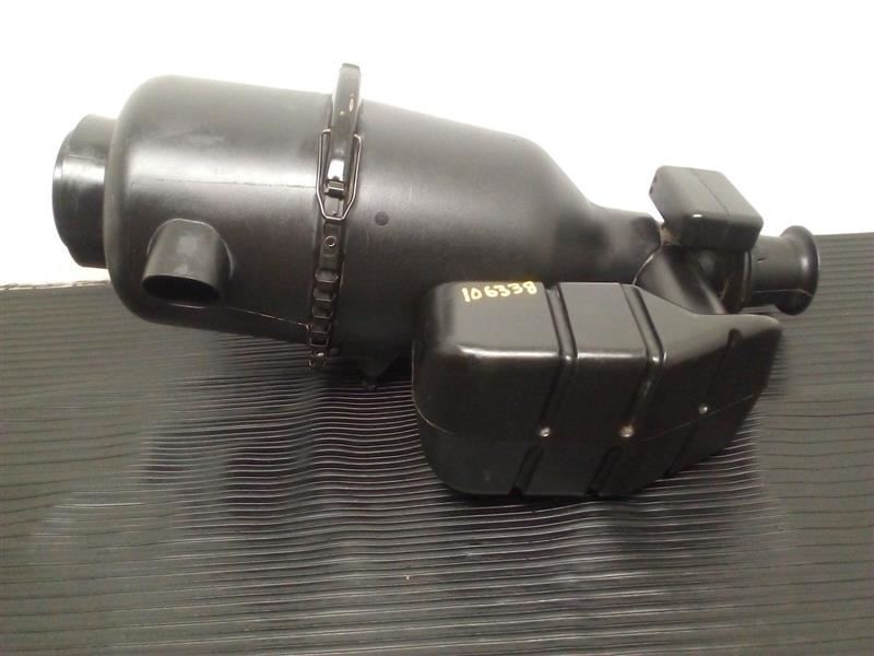 2003-2004 Ford Expedition Air Filter Cleaner Box OEM 2L1Z-9600-DB
