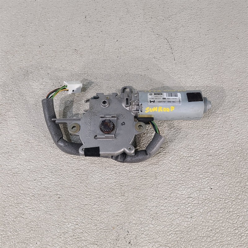 03-09 Mercedes CLK 500 AMG Sunroof Moonroof Motor Aa7492