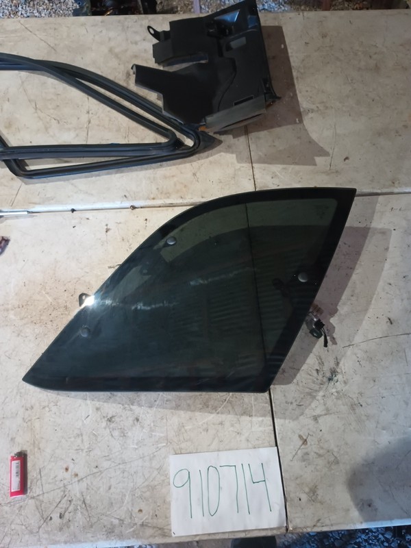 00-05 Mercedes W163 ML500 ML350 ML320 Rear Right Quarter Glass Window OEM
