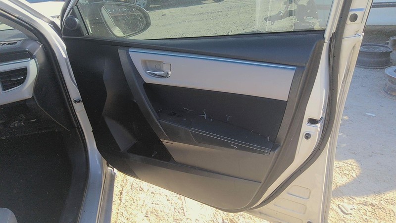 Front Door Trim Panel TOYOTA COROLLA Right 15 14 16 17 18 19